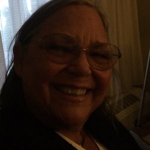 Meet your Posher, Joy